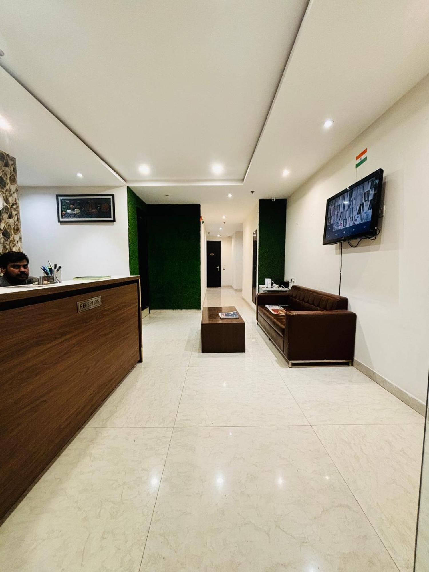 Hotel Northview Park By Lycoris !! Top Rated & Most Awarded Property In Tricity Zirakpur Bagian luar foto